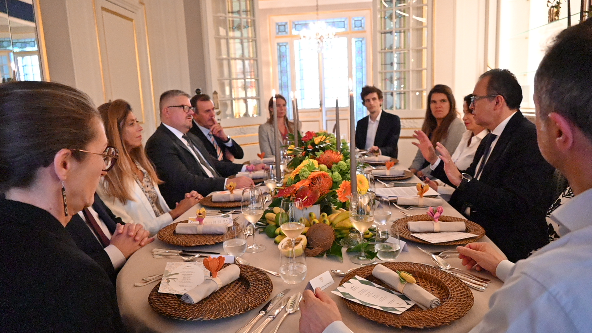 La Embajada de Colombia en Francia realizó la segunda cena diplomática del proyecto "Territorios en Movimiento: Saberes, Sabores y Migraciones"